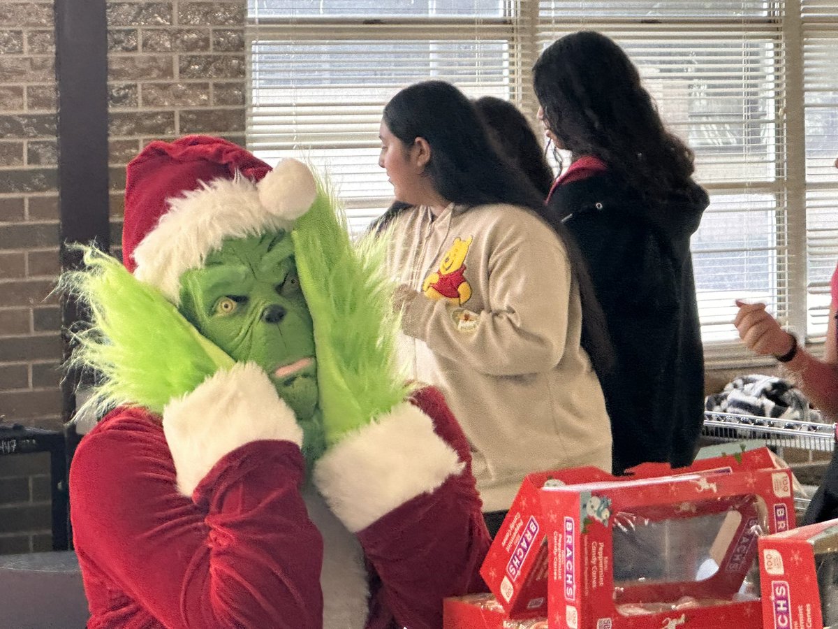 AMS Counselors (@counselams) on Twitter photo Shout out to all of the <a href="/AldineMS_AISD/">Aldine Middle School</a> students who earned an invitation to the Polar Express 🎄 event. Thank you to Santa and the Grinch for showing up! Even if the Grinch was overwhelmed by student happiness. <a href="/SPeralta_AMS/">Salvador Peralta</a> <a href="/ALewis_AMS/">Alicia Lewis</a> <a href="/jesswiltz/">Dr. Jessica Harris-Wiltz, Ed.D</a> <a href="/StellMcclelland/">Mrs. Mitchell, M.Ed</a> Shout out to all of the <a href="/AldineMS_AISD/">Aldine Middle School</a> students who earned an invitation to the Polar Express 🎄 event. Thank you to Santa and the Grinch for showing up! Even if the Grinch was overwhelmed by student happiness. <a href="/SPeralta_AMS/">Salvador Peralta</a> <a href="/ALewis_AMS/">Alicia Lewis</a> <a href="/jesswiltz/">Dr. Jessica Harris-Wiltz, Ed.D</a> <a href="/StellMcclelland/">Mrs. Mitchell, M.Ed</a>