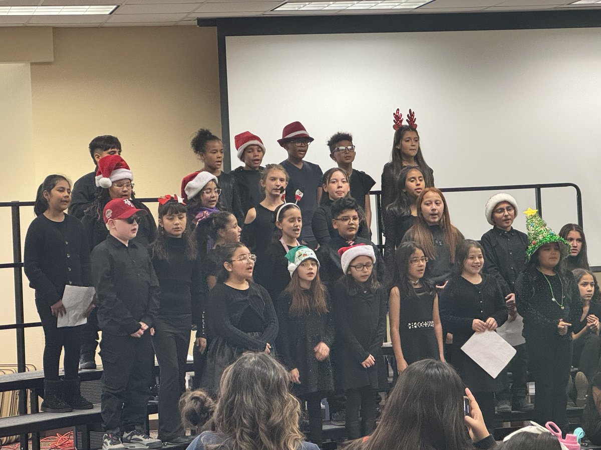 Angie Peña (@apena_lces) on Twitter photo LCES 4th and 5th grade choir sang beautifully at the Superintendent’s Holiday Open House 🤩 <a href="/LChavez_ES/">Brenda Mills</a> LCES 4th and 5th grade choir sang beautifully at the Superintendent’s Holiday Open House 🤩 <a href="/LChavez_ES/">Brenda Mills</a>