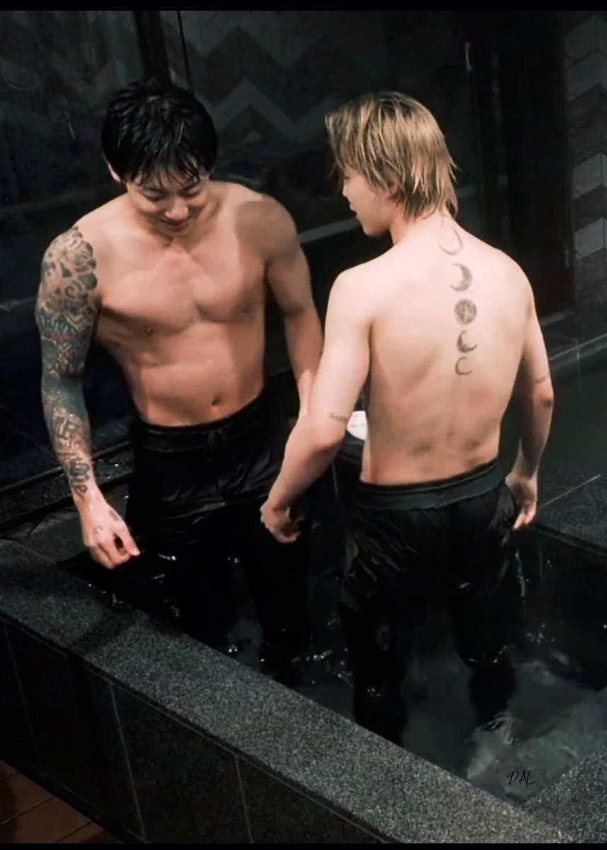 stopkookminpls's tweet photo. SHOWERING TOGETHER https://t.co/D5rgybyhH4