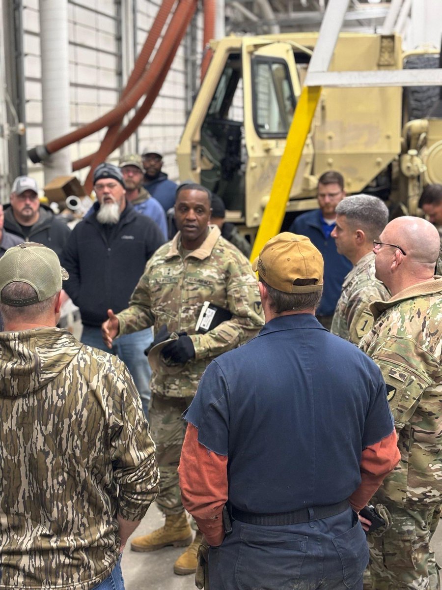 FightingFirst's tweet photo. Today, Maj. Gen. Gavin A. Lawrence, DCoS for Logistics & Operations, AMC, visited Fort Riley to meet with 1ID leaders, observe operational readiness efforts, and tour motor pools. Sustaining readiness is key! #DutyFirst #BigRedOne #CenterOfEverything https://t.co/2BSib7LlTp