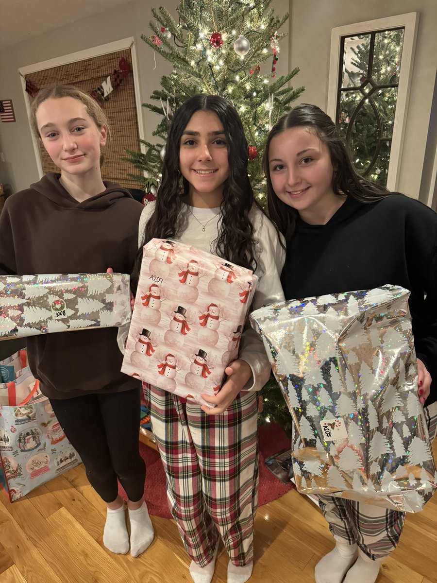 whscheering's tweet image. It’s our favorite time of the year! Student Santa fun!