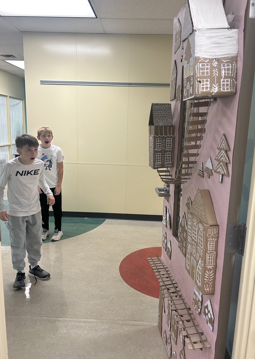 BluffsviewElem's tweet photo. Door decoration contest is in full swing! Can’t wait to see who wins…wait we all win! #joyandcreativity # itsworthit @Bviewlibrary https://t.co/KWjAzBHXPy