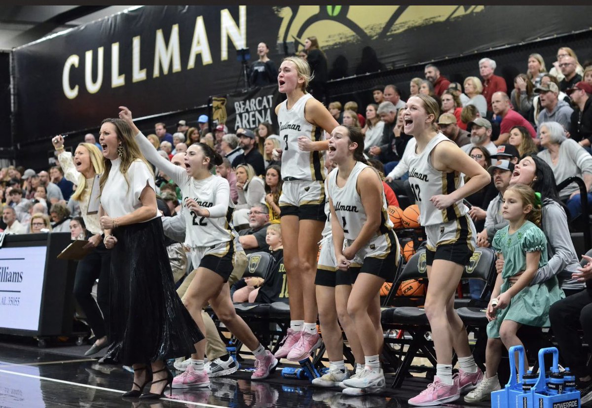CoachJMC21's tweet photo. If it doesn’t set your soul on fire, it’s not worth the burn. I would choose this life every single time! #mudita 📸: The Cullman Tribune https://t.co/HzFjhN4c4q