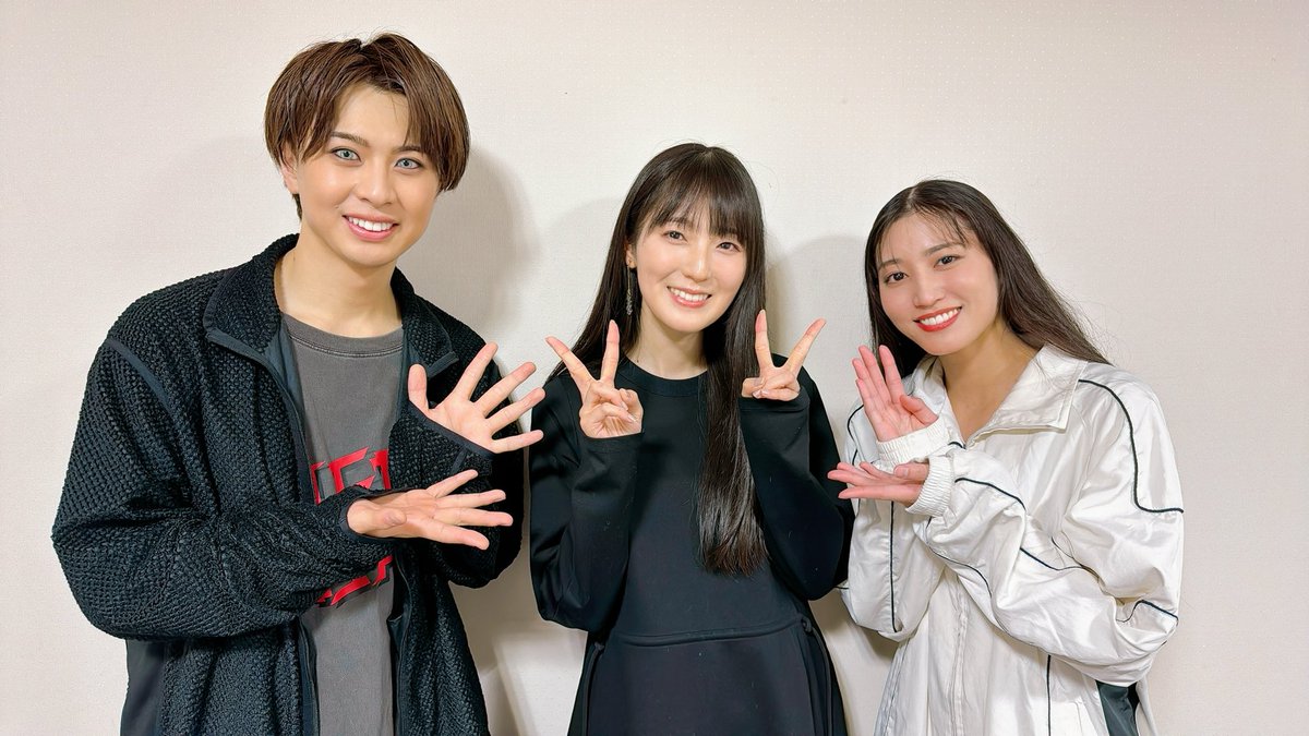 YUI_STAFF's tweet photo. 「進撃の巨人 -the Musical-」を観劇させていただきました！

熱量が凄かった🔥歌にダンス、そしてあのシーンやこのシーンをこんな風に再現するのか…！と驚きの連続でした！

きっと皆さん、原作やアニメをいっぱい研究してくださったんだろうな…⚔️

東京は22日まで。是非！
https://t.co/cB3wf3fEtl https://t.co/3LIbC3rbQz