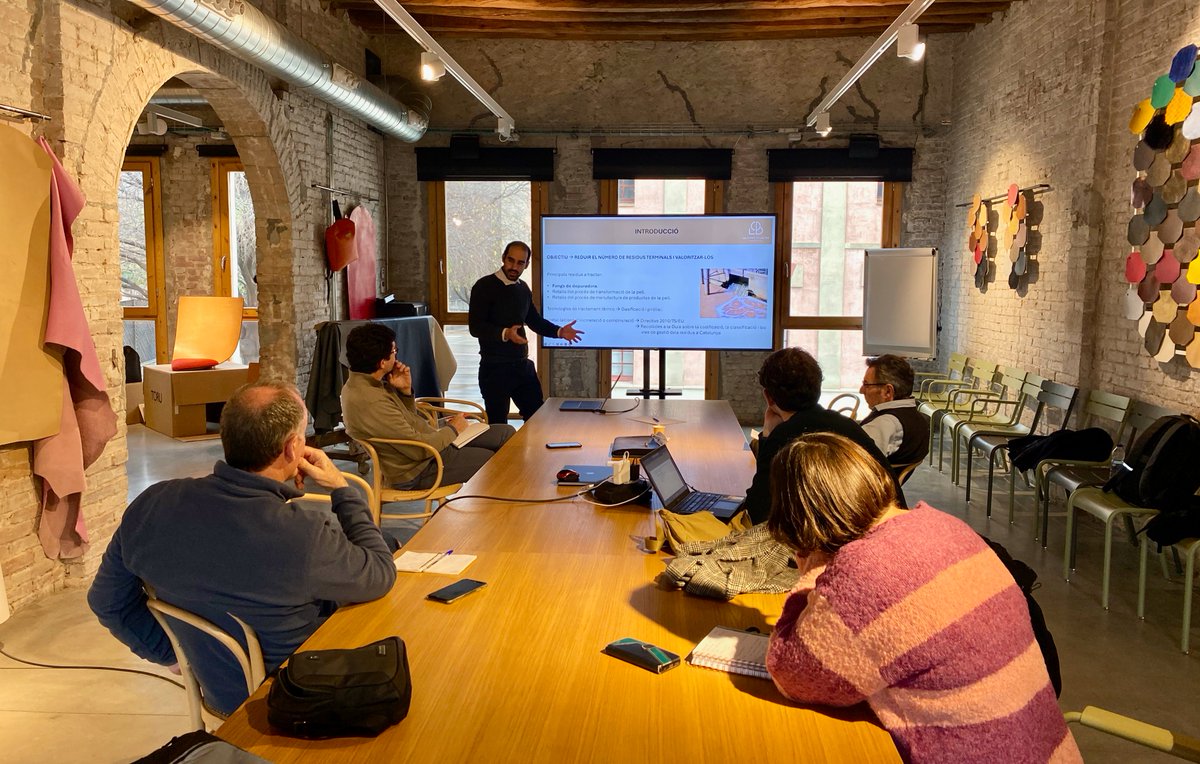 📢 El projecte Leather ReBioenergia 2024-2025 compta amb el suport d'<a href="/accio_cat/">ACCIÓ</a> 

<a href="/ClusterLeather/">Leather Cluster Barcelona</a>  continua amb el seu compromís ferm fent camí cap al Residu Zero.

👉 Notícia al web: tuit.cat/z4qlW