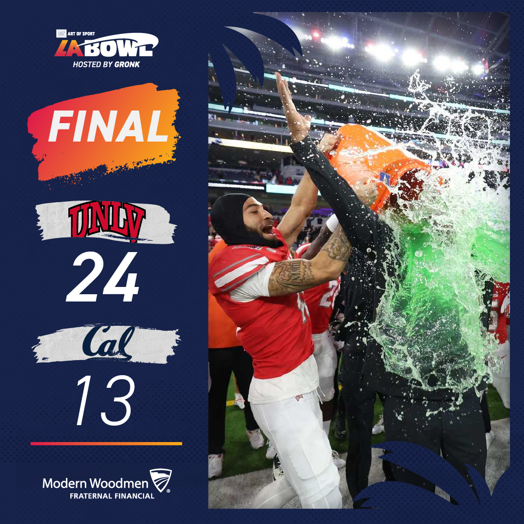 LABowlGame's tweet image. Belt secured 🔐
@unlvfootball locks up their 11th win of the season!
#LABowl | #BEaREBEL