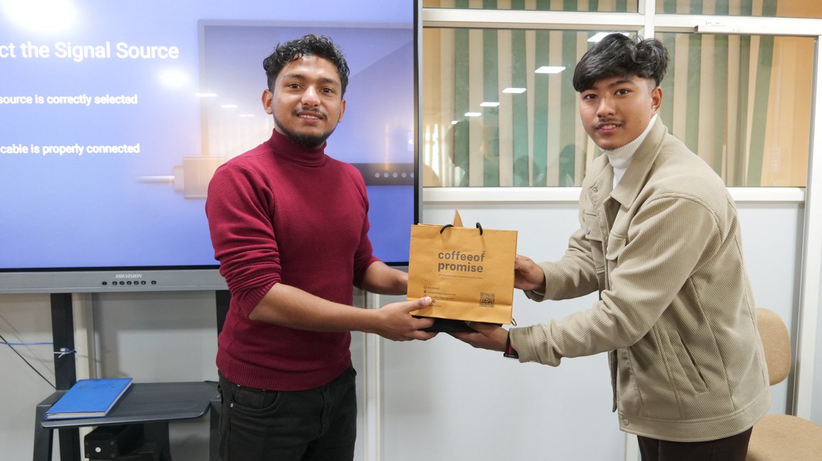 gdgkathmandu's tweet image. Huge thanks to Gaurav Shah for leading an insightful Codelab on Kubernetes at DevFest Kathmandu 2024! Your expertise helped us level up our skills.

#DevFestKathmandu #Kubernetes #Codelab #GDG #DevFest2024  #TechTalks  #GDGKathmandu #Workshop #IT #TechLeaders #GDGOutreach