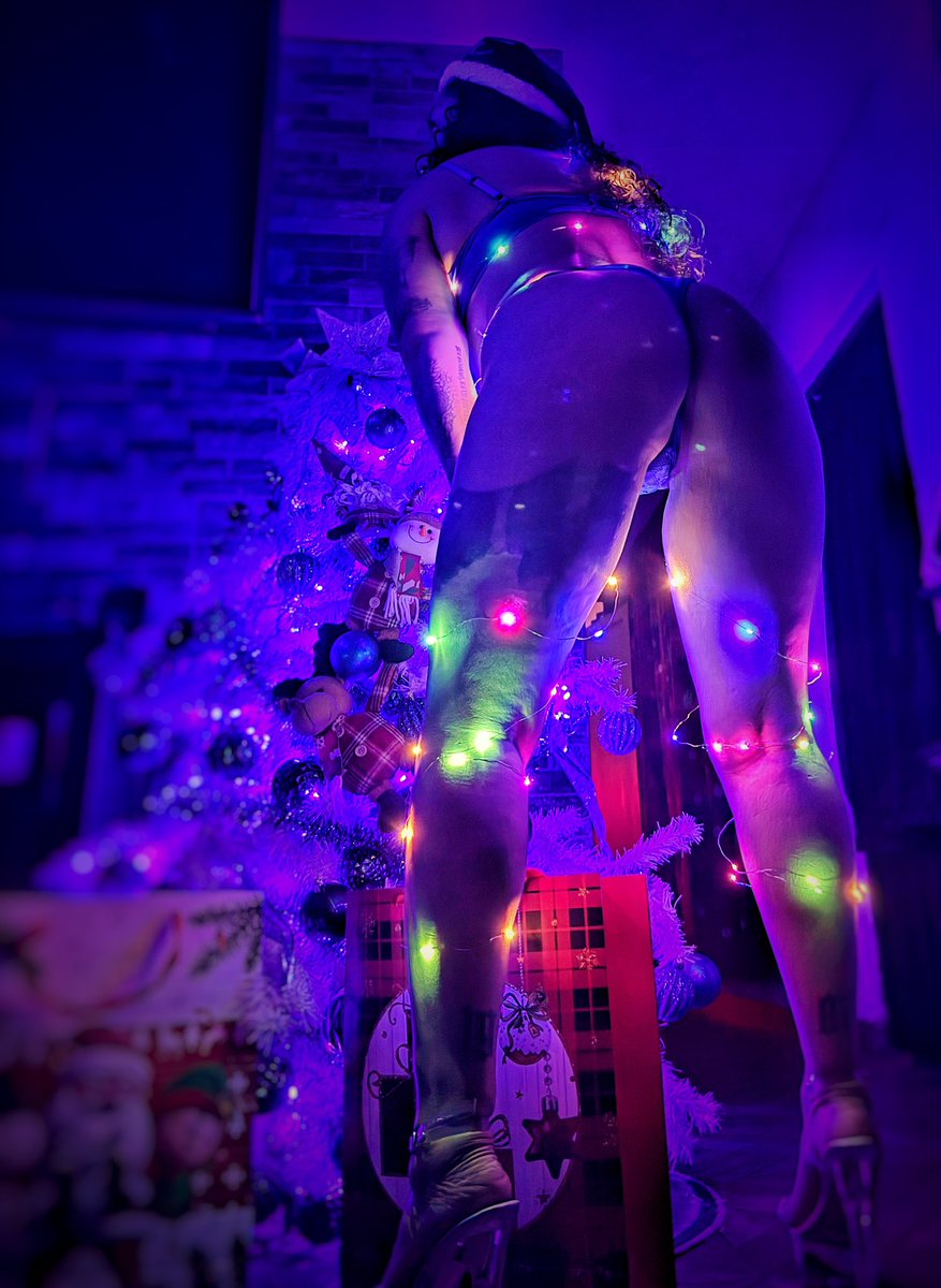 Listos ya para pasar una gran noche en el mejor lugar <a href="/Exclusivoviolet/">Club Exclusivo SW</a>  y como debe ser con los mejores organizadores de eventos <a href="/Youthswcdmx/">𝙅ó𝙫𝙚𝙣𝙚𝙨 𝙨𝙬inger ®</a> y <a href="/SwTemptationVip/">SW TEMPTATION</a> #SANTAS #SEXYS Denle mucho amor a nuestra fotito 💋