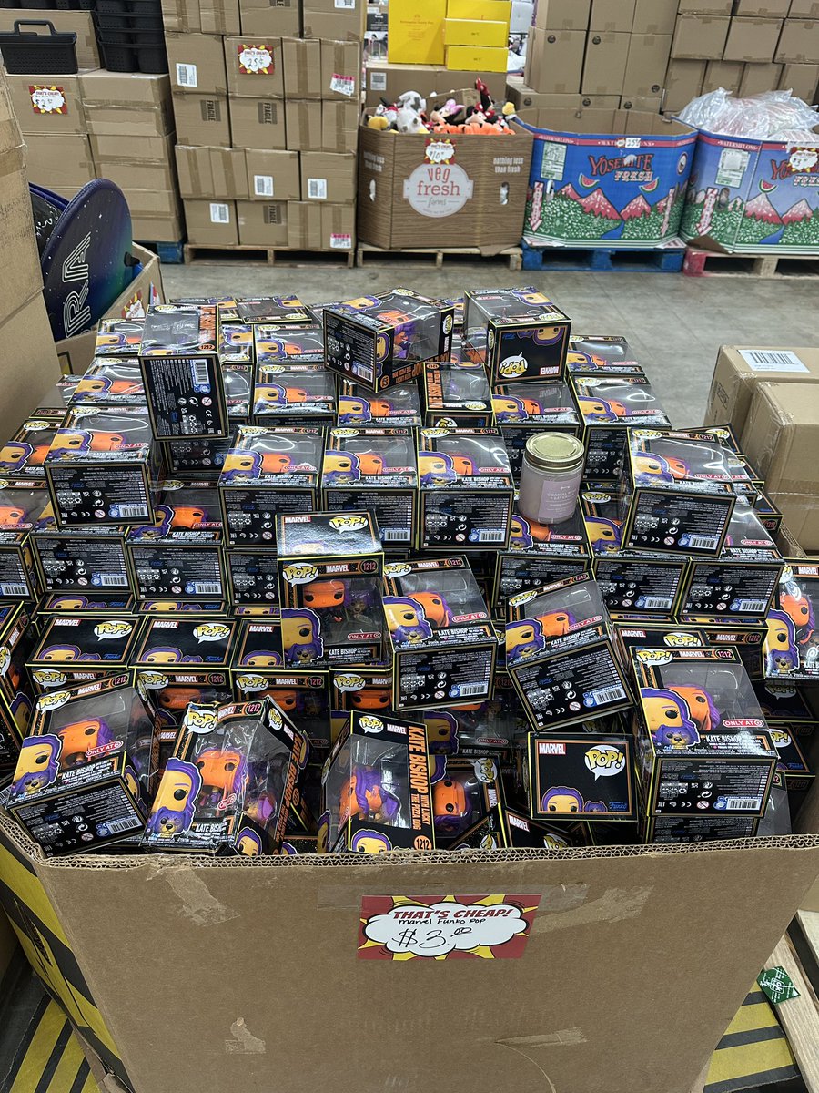 That’s a lot of black light Kate Bishops!😮 That’s Cheap Arden
<a href="/TheeUncleJerry/">Uncle Jerry</a> <a href="/FunkoJets/">FunkoJets</a> @thatscheap