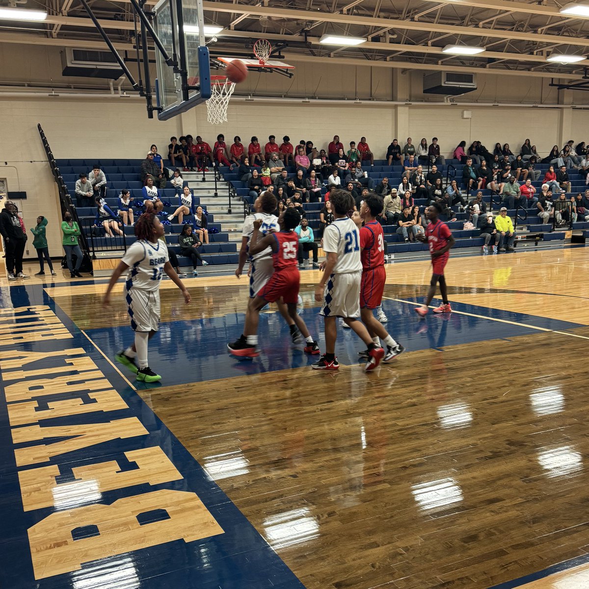 BHIAthletics's tweet photo. Some photos from today’s #BHIBasketball games against Thompson.
8A won 31-19
8B lost 21-35
7A won 43-42
7B lost 24-34
#BHIAthletics #BHIBears Pt. 2
A huge thank you for the support from @DobieHoops!!!! https://t.co/Y85GxlPWIN