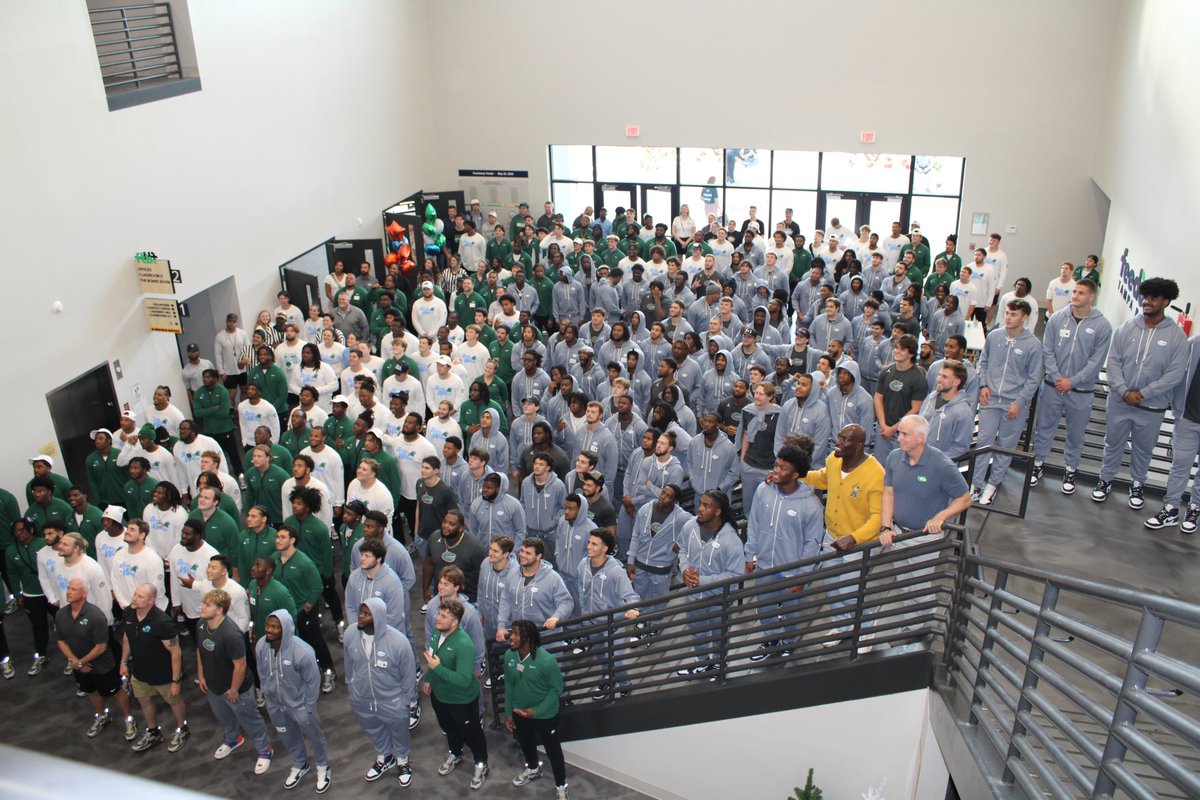 I’m honored and grateful! To be apart of <a href="/FeedingTampaBay/">Feeding Tampa Bay</a> to fight food insecurity and make sure families across Tampa are being fed! Every donation matters go support! <a href="/Fl_Victorious/">Florida Victorious</a> #FVFoundation 
FeedingTampaBay.org/FeedTheSeason