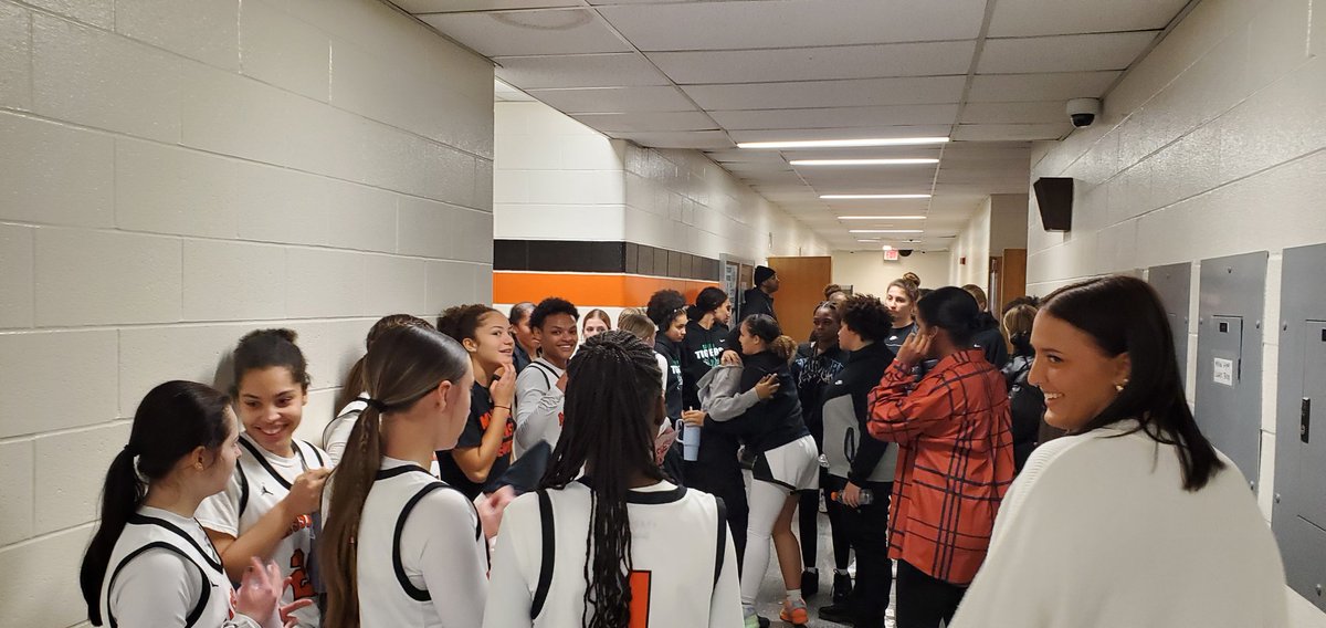 Ohio High School Football/Basketball Media (@ohsfbmedia) on Twitter photo Final from Massillon Gymnasium
<a href="/MTigerGBasketb1/">Massillon Girls Basketball</a> 69
Louisville Leopards 44
Massillon moves on to 8-0, face Jackson on Saturday.
Junior Hannah Nicola leads with 30 points, 6 3's for the game.
La Nia Moore 19 pts.
Delaney Pierce 15 pts.
<a href="/MTigerAthletics/">Massillon Tigers</a>
<a href="/_Hannah_cola/">Hannah</a> Final from Massillon Gymnasium
<a href="/MTigerGBasketb1/">Massillon Girls Basketball</a> 69
Louisville Leopards 44
Massillon moves on to 8-0, face Jackson on Saturday.
Junior Hannah Nicola leads with 30 points, 6 3's for the game.
La Nia Moore 19 pts.
Delaney Pierce 15 pts.
<a href="/MTigerAthletics/">Massillon Tigers</a>
<a href="/_Hannah_cola/">Hannah</a>