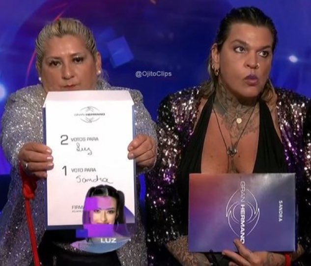 fedeebongiorno's tweet photo. LA VOTABA CON ELLA AL LADO JAKDKD #GranHermano https://t.co/Hi2oUkpRt7