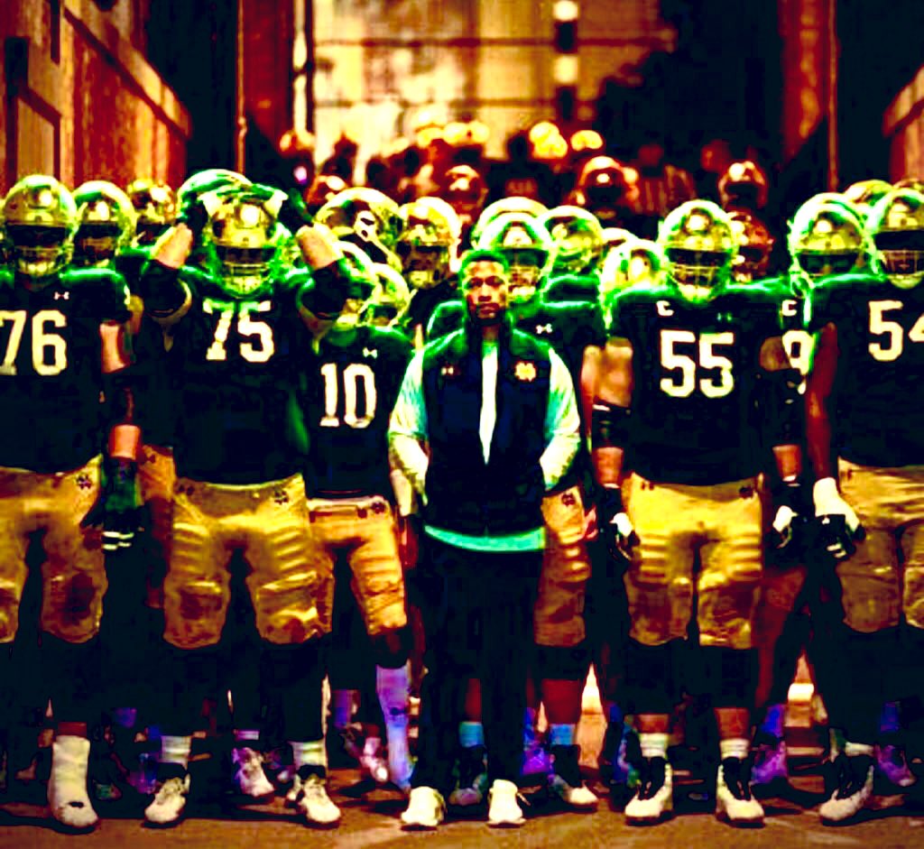AlwaysIrishINC's tweet photo. #NotreDame Stadium will be rocking Friday night. Everyone there will be there for the right reasons, football. Not a sight seeing museum Saturday tour picnic in the quad type of day and I love it . Diehards only☘️ https://t.co/gpf1lmEr2d
