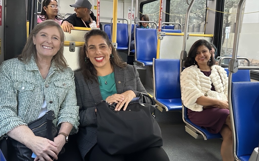 FTA_DOT's tweet image. When FTA hits the road, we don’t just support transit—we #TakeTransit. Today, Deputy Administrator @veevanterpool caught @VIATransit’s 4 bus in San Antonio to get to the Rapid Green Line New Starts grant signing downtown. #ftaonbrand.