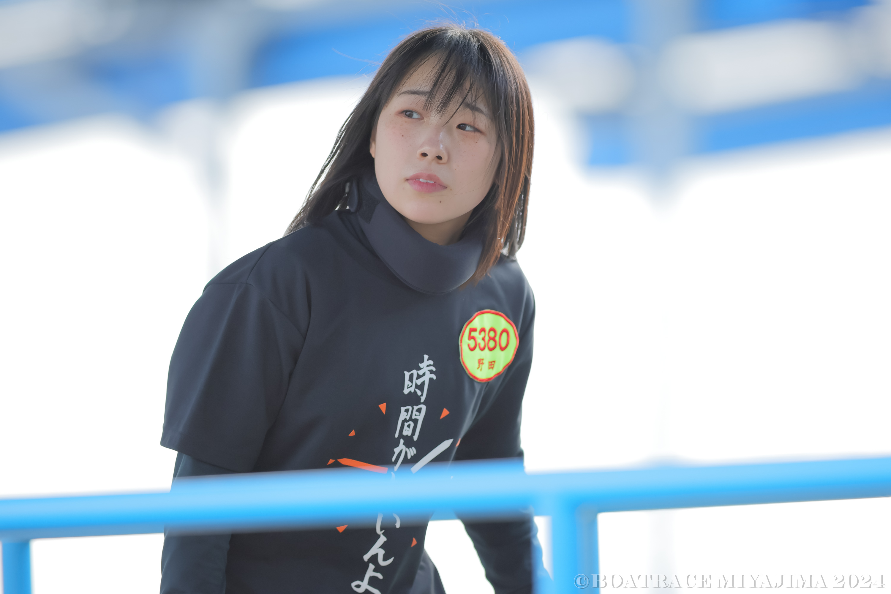 亜湖 