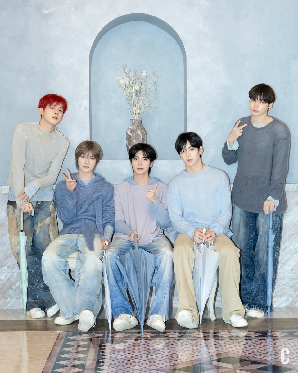TXTCHART_KR's tweet photo. TOMORROW X TOGETHER will perform "ひとつの誓い (We’ll Never Change)" at the 66th Japan Record Awards.

They have won the “Special Award,” which is given to artists who became a hot topic this year. They are the 2nd K-pop boy group to receive the award, after BIGBANG. https://t.co/O0DiRjeUgZ