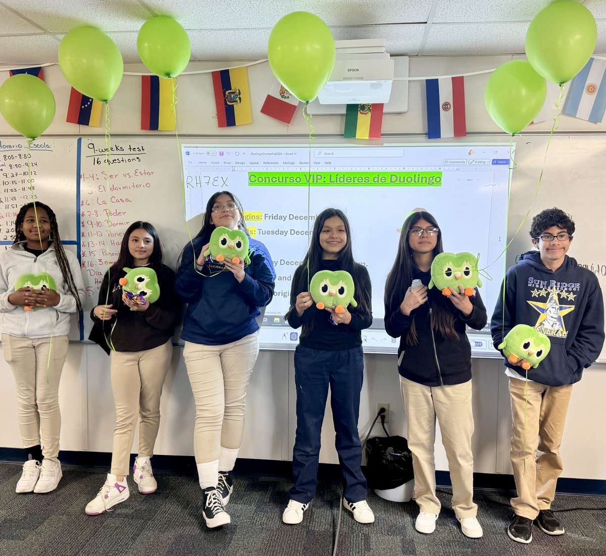 SCamacho_SRMS's tweet photo. Duolingo Contest: Fall 2024.
Spanish students
@SRMS_Generals who landed on leader board
@duolingo in the last grading period were invited to cupcakes, juice and a raffle of 6 Duo Plushies. Sponsored by me and @GCamacho_SRMS! Get your Spanish on!

#Team_SISD
#LOTE_SISD https://t.co/5EEkbx7qez