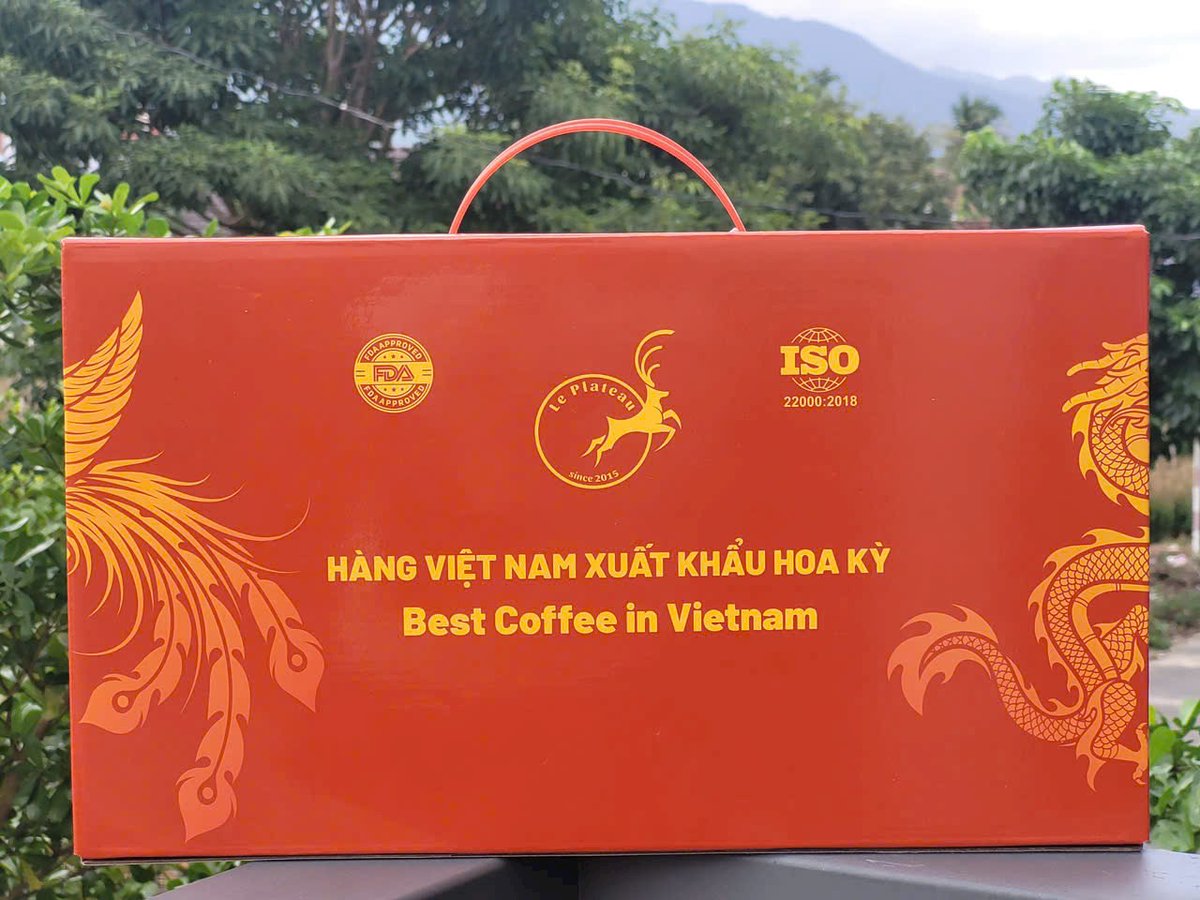 dantranviet's tweet photo. Hộp quà Tết 2025 chất hơn, đẹp hơn, xuất sắc hơn và rất hợp ví xiền ae nhé.
Bật mí: có ưu đãi đặc biệt dành riêng cho set quà Tết 🎆🎆
#caphemuoi #caphedua #caphesaurieng #caphehoatan #instantcoffee #durian #saltcoffee #leplateau #cafemuoi #cafedua #cafesaurieng #durica #cafetrung #ahano #dantran #dasata