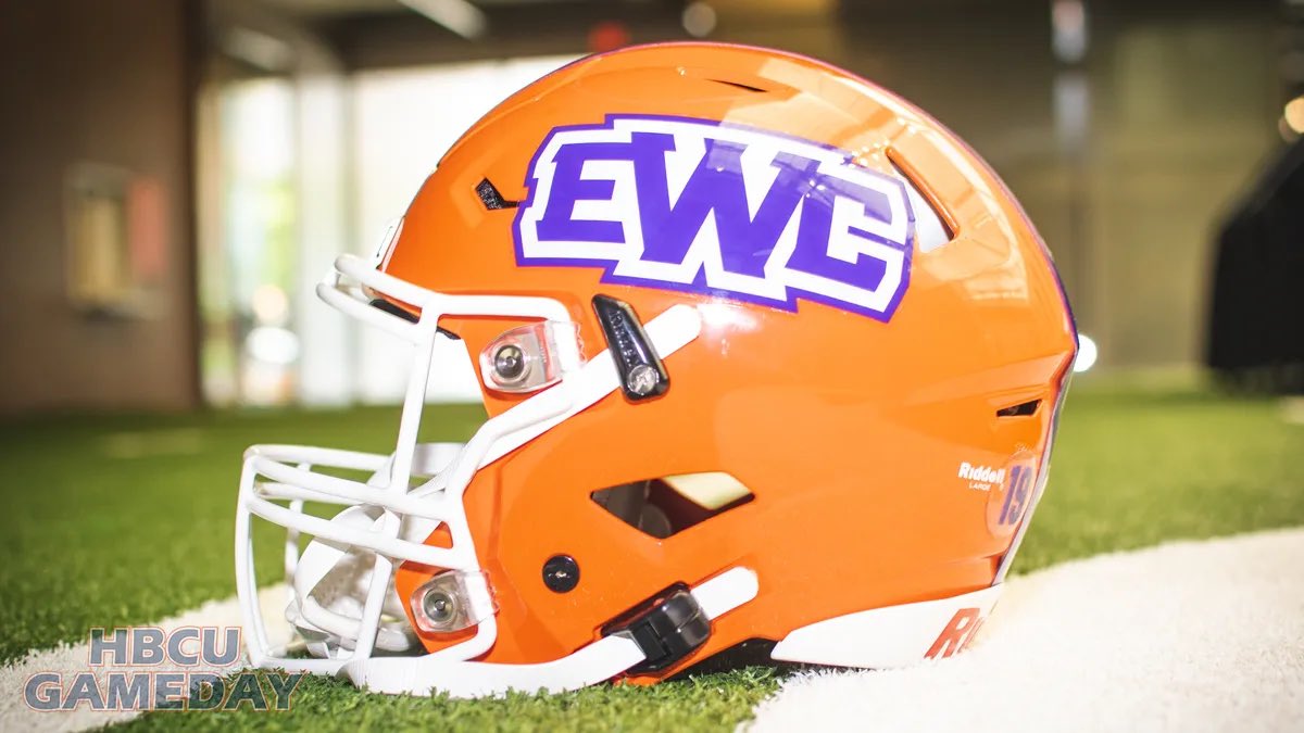Moses J Jenkins jr. (@mjenk70) on Twitter photo After a great talk with <a href="/Toriano81/">Toriano J. Morgan</a> I'm blessed to receive an offer from Edward Waters 💯💯 <a href="/HBFATHLETES/">Darel Strong ΩΨΦ</a> <a href="/DarrellStrongHC/">Darrell Strong</a> <a href="/larryblustein/">Blustein Recruiting</a> <a href="/PHSColonelsFB/">Plantation Football</a> After a great talk with <a href="/Toriano81/">Toriano J. Morgan</a> I'm blessed to receive an offer from Edward Waters 💯💯 <a href="/HBFATHLETES/">Darel Strong ΩΨΦ</a> <a href="/DarrellStrongHC/">Darrell Strong</a> <a href="/larryblustein/">Blustein Recruiting</a> <a href="/PHSColonelsFB/">Plantation Football</a>