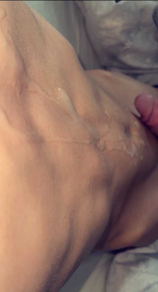 welshtwink101's tweet photo. Cum lick it up 😈💦💦 https://t.co/n5FbIK8eVL
