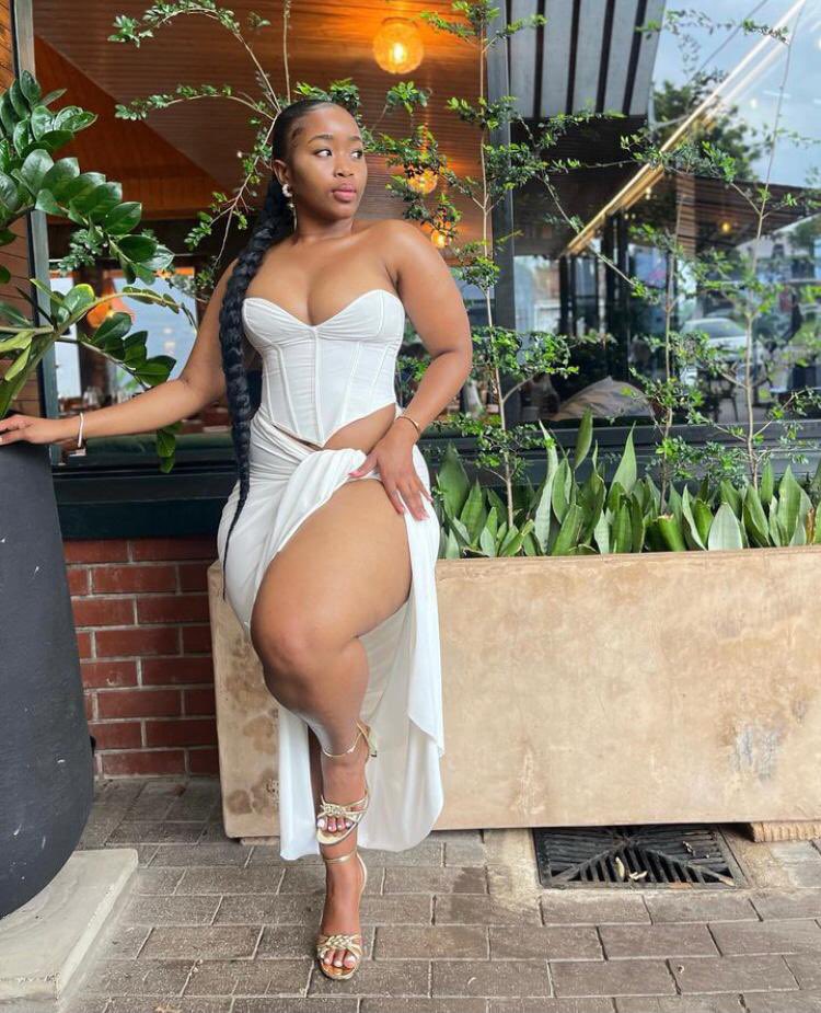 londie_hadeb's tweet image. Last try 😢
#umjolowithazola