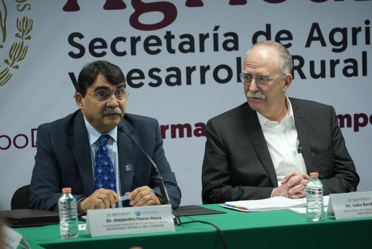 Conapesca's tweet photo. Presidido por el secretario de Agricultura y Desarrollo Rural, Dr. Julio Berdegué Sacristán (@JulioBerdegue), y con la presencia del subsecretario Leonel Cota Montaño (@LeonelCotaM), Conapesca celebró la Sesión I del Consejo Nacional de Pesca y Acuacultura. https://t.co/PjZImPAmIA