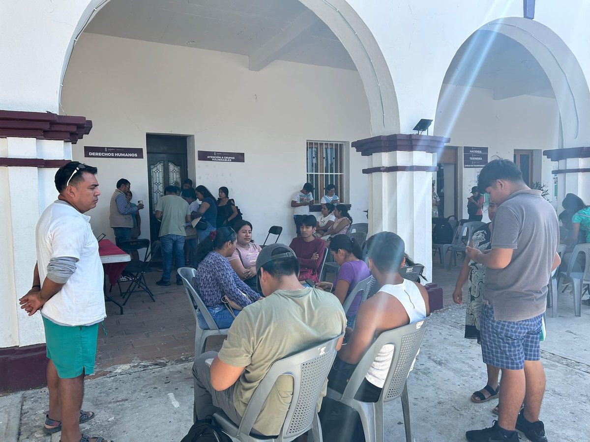 IMJUVEP's tweet photo. #NosotrosNoParamos

Agradecemos al Gobierno de México que encabeza la Dra. Claudia Sheinbaum Pardo por acercarnos a todos los programas prioritarios. 

Tuvimos las oficinas móviles del programa Jóvenes Construyendo el Futuro. https://t.co/8FmHQRabC7