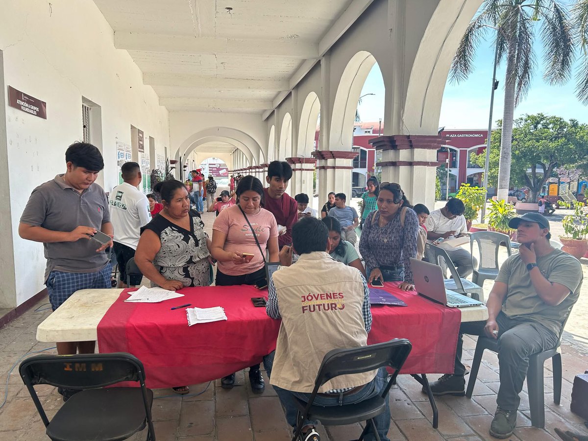 IMJUVEP's tweet photo. #NosotrosNoParamos

Agradecemos al Gobierno de México que encabeza la Dra. Claudia Sheinbaum Pardo por acercarnos a todos los programas prioritarios. 

Tuvimos las oficinas móviles del programa Jóvenes Construyendo el Futuro. https://t.co/8FmHQRabC7