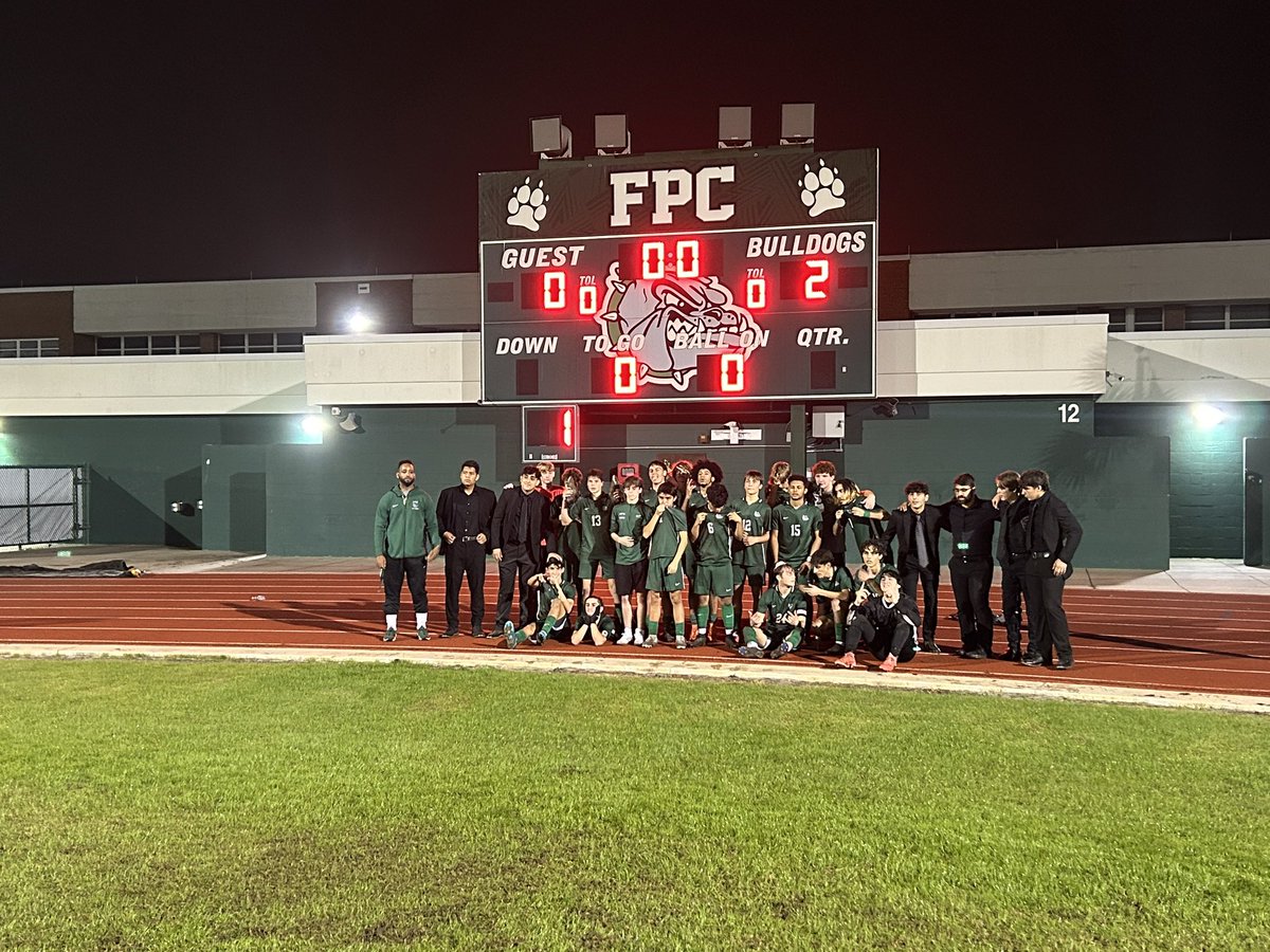 FootballCounty1's tweet photo. County Champs!!

@FPCMensSoccer https://t.co/er3yyVYf4t