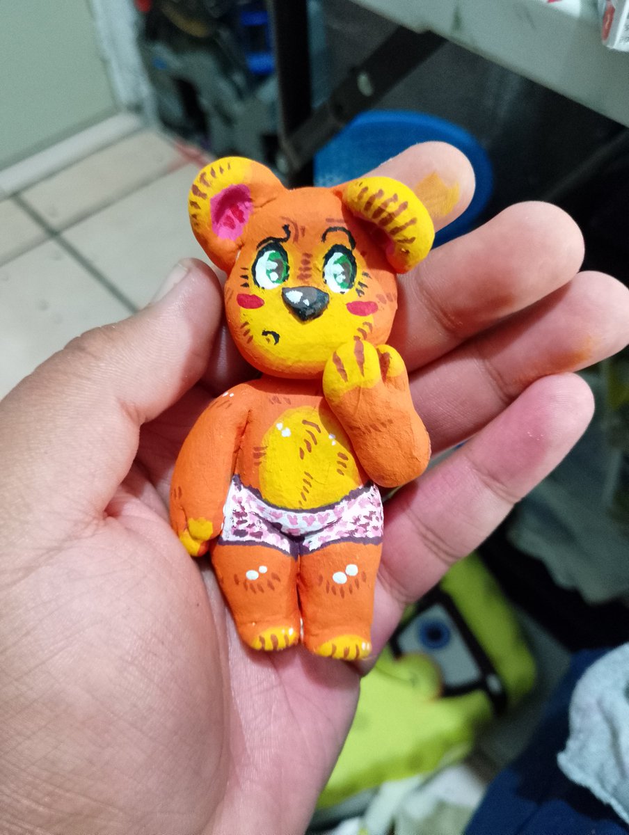 BANANAPOP50's tweet photo. Cree este osito✨🧡🧸
#furryartwork #furryarwork #furryartist #furry #furr #cub #shota #shotacon #sculpet #Moldear #masa https://t.co/xp4rS6T84B