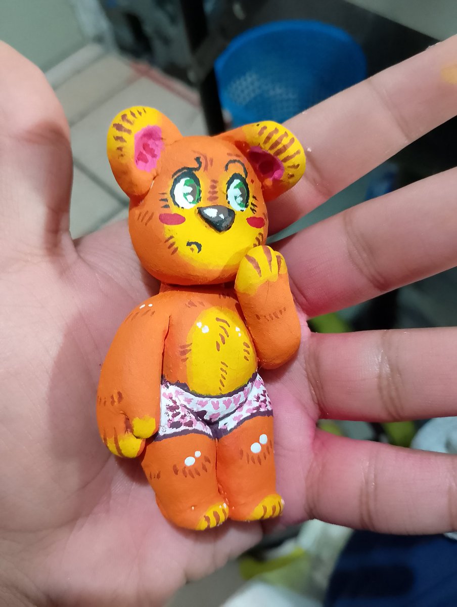 BANANAPOP50's tweet photo. Cree este osito✨🧡🧸
#furryartwork #furryarwork #furryartist #furry #furr #cub #shota #shotacon #sculpet #Moldear #masa https://t.co/xp4rS6T84B