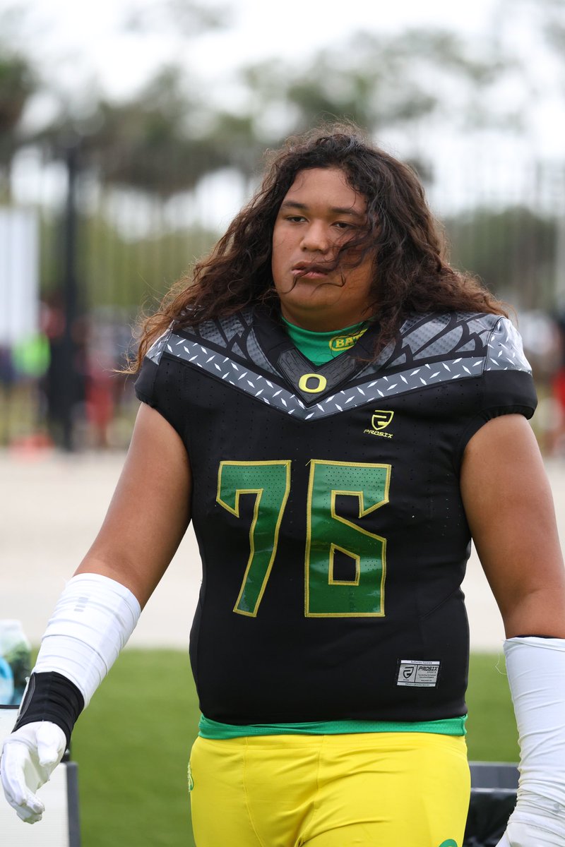 RhysFaamausili's tweet photo. Thank you GOD for your many blessings. Ended my youth football journey with a bang. AYF D1 13U Champions 🏆 Time to hit the off season work and get ready for HS. #ogdirtyducks #ogducks https://t.co/Og8Rs1bzFh