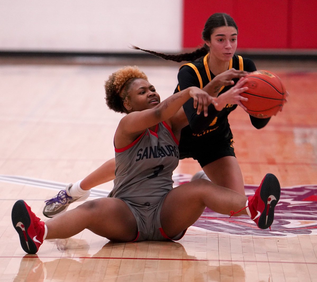 BillGaither's tweet photo. Women's basketball vs. McHenry County gallery is up! 📸: https://t.co/C2v6wftfiR #ChargeUp #NJCAABasketball https://t.co/3MLMu7hrkY