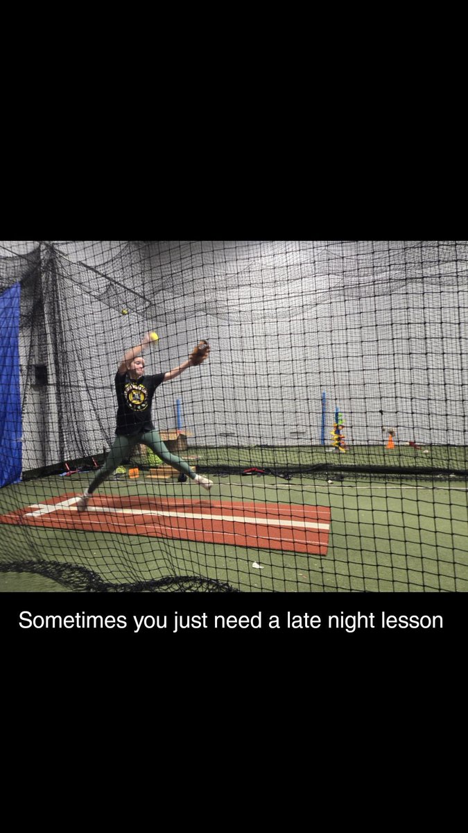 MadisonTreem04's tweet photo. Accuracy drill #NeverOutworked @CoastalSoftball @CoastRecruits @DirectRecruits @Covenant_SB @TopPreps @BlueHoseSB @MaryBethDen @e_newellcoach @FurmanSoftball @TG08_Pritchett @coachj_platinum @KSUOwlsSB @PiedmontSB @CoachPerkinsSB @RoyalsSball @SBRRetweets @TTU_Softball https://t.co/ZTHzE0kkpz