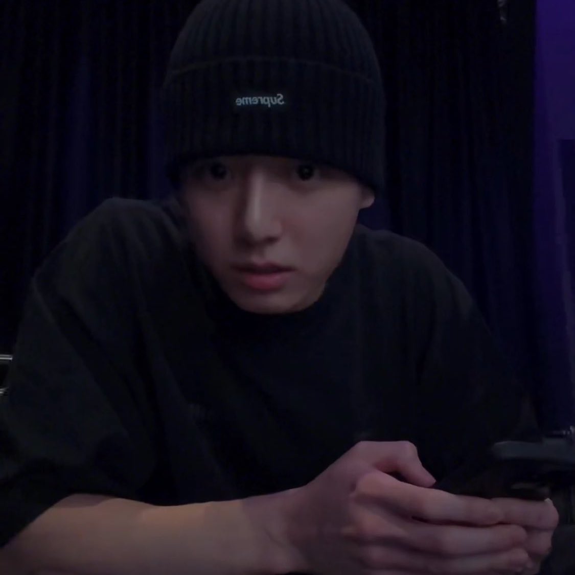 PopBase's tweet photo. Jungkook’s latest Weverse livestream drew over 20.2 million real-time viewers in under three hours, setting a record for the platform. https://t.co/vgVjLLaOaw