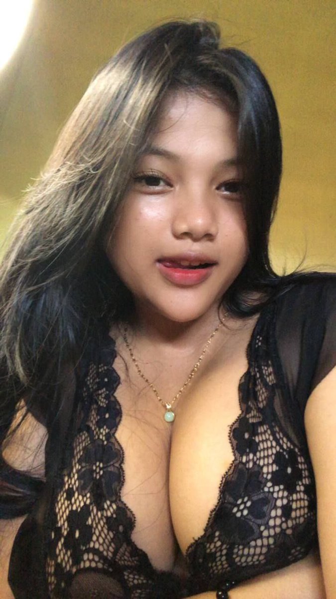 sandi90990's tweet photo. Anielast, lama banget blundernya https://t.co/YWTTaTF1Fa