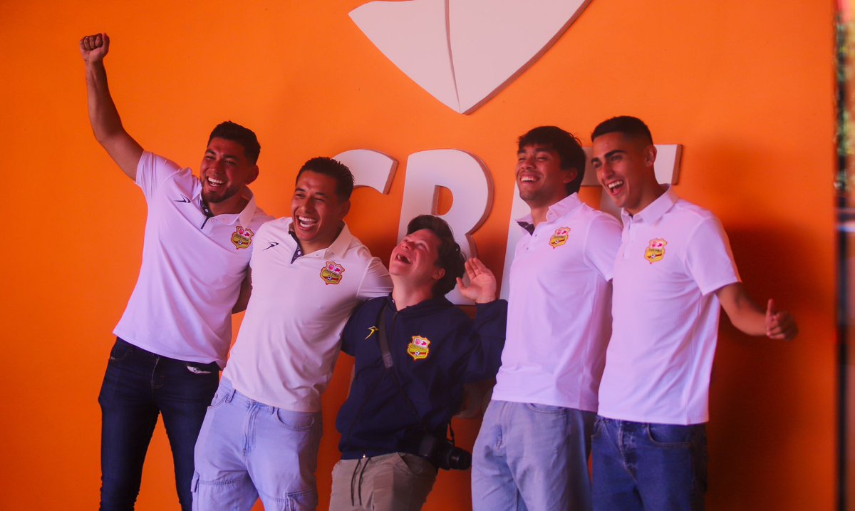 ¡Siempre es un gusto estar con ustedes, <a href="/CRIT_Michoacan/">CRIT Michoacán</a>! Gracias por permitirnos aprender, conocer y recorrer sus instalaciones. 🙂 <a href="/TeletonMexico/">Teletón México</a> 

¡Alegran nuestros corazones! ♥️ 

#DelCanarioSoy