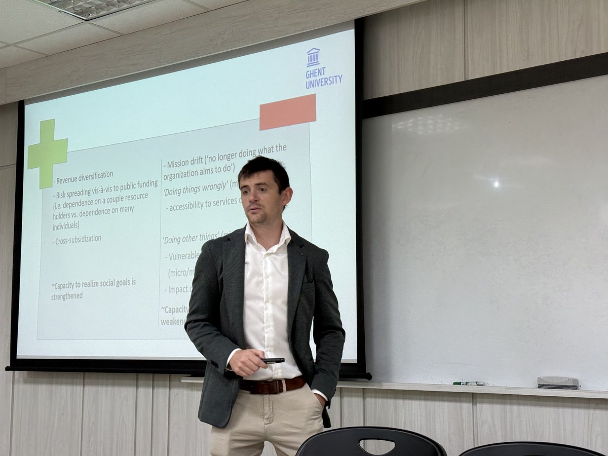 BenSuykens's tweet image. 🇹🇼 I closed out the year with a research stay at the  College of Management at the National Sun Yat-sen University. In addition to guest lecturing, this stay allowed me to replicate my cross-country survey on #nonprofit #marketization, #performance &amp;amp; #context in #Taiwan. 4/7