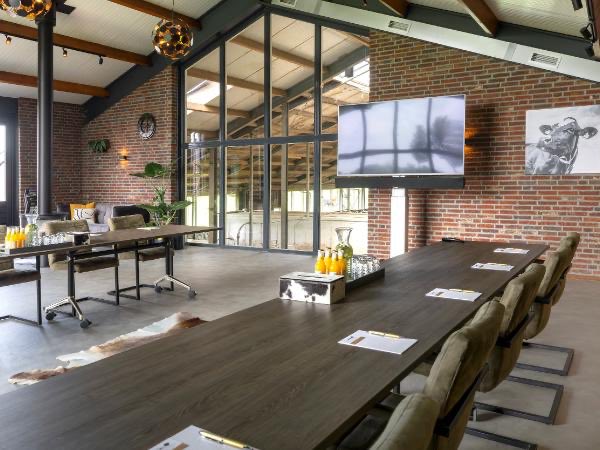 MeetingReview tweet media