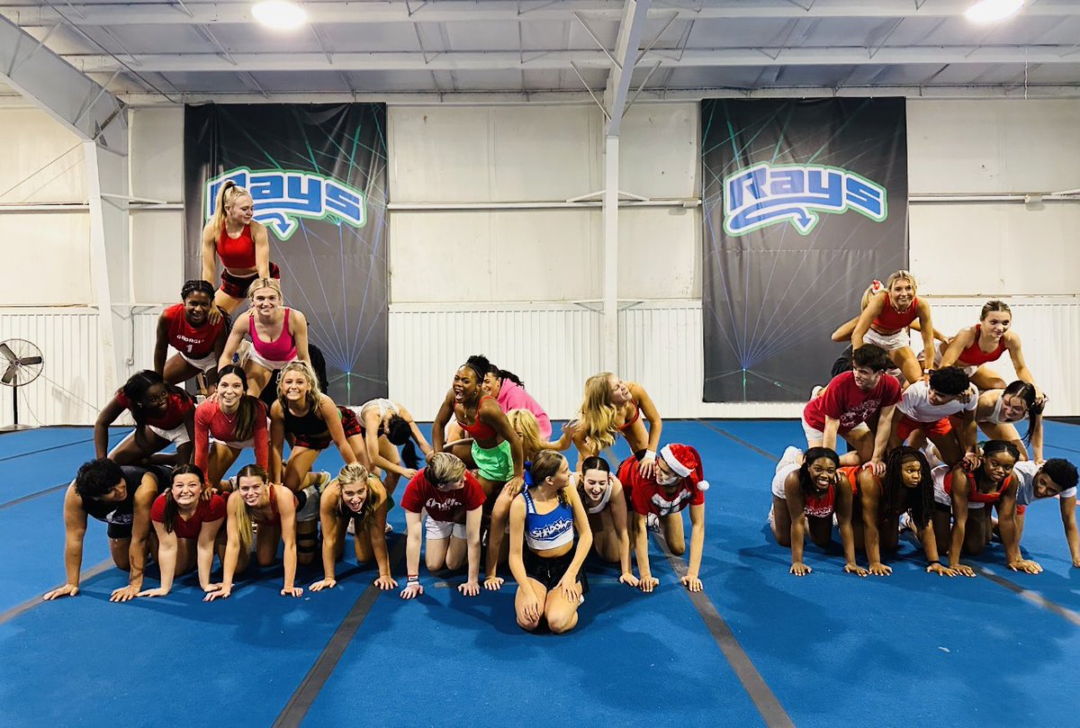 Shadow_Rays1's tweet image. Happy Holidays!
Love, Shadow 🤪❤️🎄