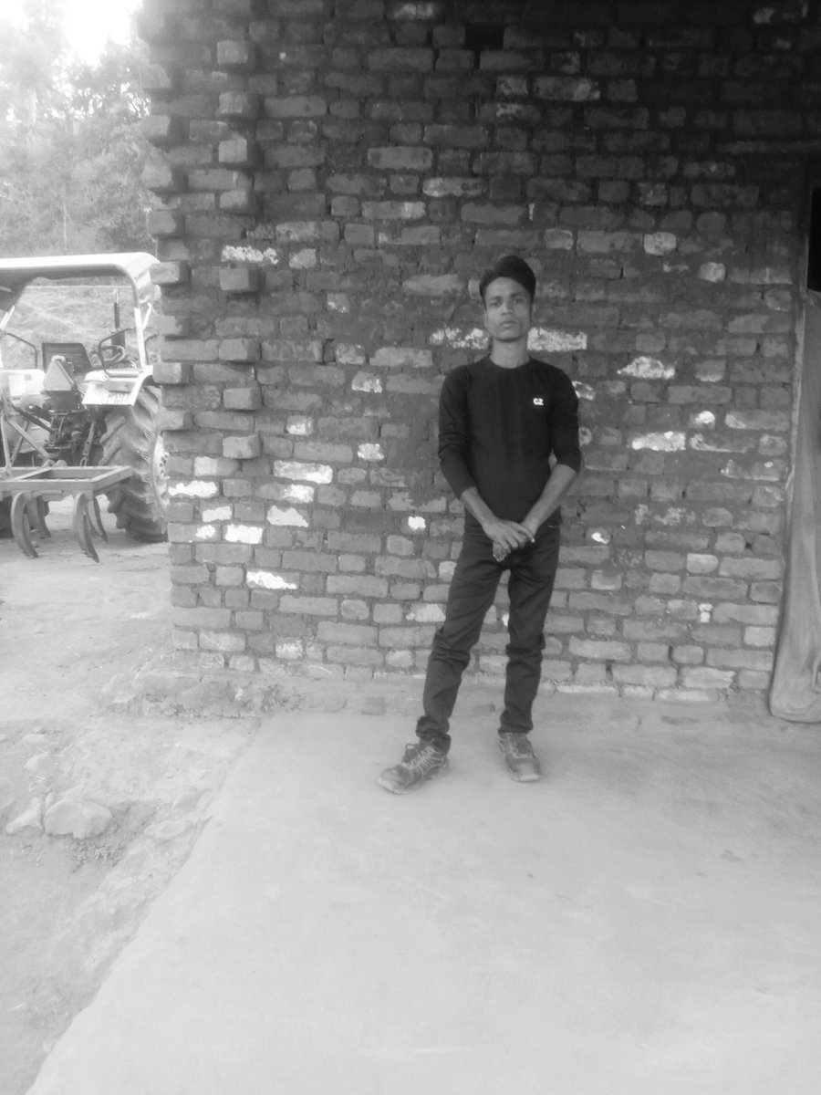 yoyobalarsingh's tweet image. जिन्दगी मे अक्सर मंजिल तक पहुचना आसान काम नहीं हमने भी बहुत आजमाये आज तक कामयाब नहीं //