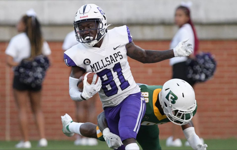 KenyanChatman's tweet photo. #AGTG After a great conversation with @CoachDNew_ I am blessed to receive division 3 offer from Millsap College ⚫️🟣⚪️@Coach_Davis15 @SidFor6 @JstCaLlMe_DADE @ShedrickMckenz2 https://t.co/YfJaoVSQ9e
