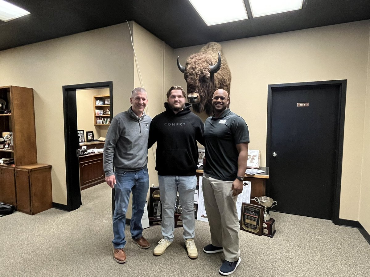 Chase Gratt (@grattchase) on Twitter photo Huge thank you to <a href="/CoachBigHU/">Trevon Biglow</a> for an amazing visit. That being said, I will be furthering my Academic and Athletic career at Harding University Excited to get to work!
<a href="/Big_E_Dunk/">Coach Erik Duncan</a> <a href="/ThompsonTy34/">Ty Thompson</a>
<a href="/PaulSimmonsHU/">Paul Simmons</a> <a href="/MattUnderwoodHU/">Matt Underwood</a> Huge thank you to <a href="/CoachBigHU/">Trevon Biglow</a> for an amazing visit. That being said, I will be furthering my Academic and Athletic career at Harding University Excited to get to work!
<a href="/Big_E_Dunk/">Coach Erik Duncan</a> <a href="/ThompsonTy34/">Ty Thompson</a>
<a href="/PaulSimmonsHU/">Paul Simmons</a> <a href="/MattUnderwoodHU/">Matt Underwood</a>