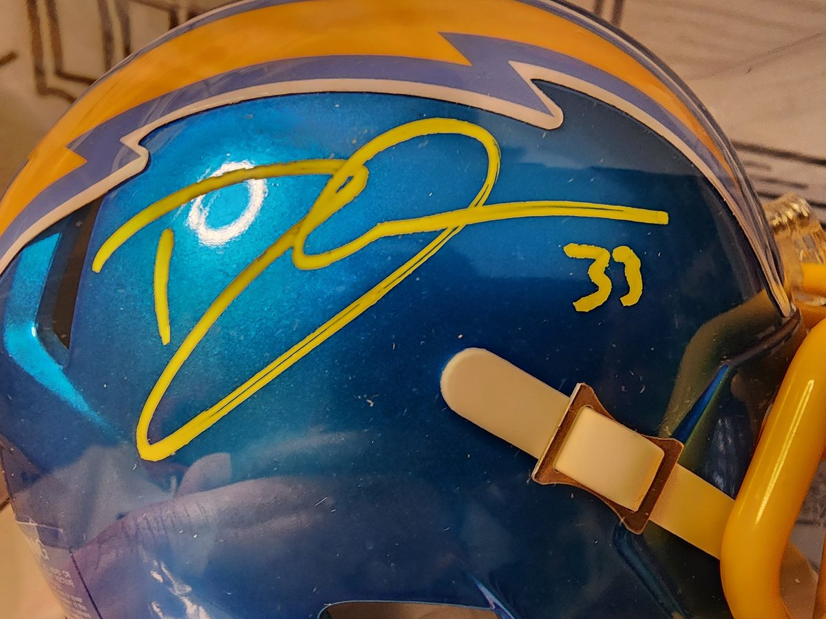 #SmokeBreaks Mitch Mazur (@footballcrdonly) on Twitter photo Absolutely Beautiful Random Mini Helmet Tonight at #SmokeBreaks! Congrats <a href="/TCovCards11/">TCovCards</a> on the Derwin James, Los Angeles Chargers Signed Helmet!! Loving the color Match, so sick! π₯ Inscription too! Enjoy Cove! π€ <a href="/CrattyPatty25/">CrattyCards</a> <a href="/JayrCards/">Harry</a> <a href="/17langeb/">BJ Langenbau</a> Absolutely Beautiful Random Mini Helmet Tonight at #SmokeBreaks! Congrats <a href="/TCovCards11/">TCovCards</a> on the Derwin James, Los Angeles Chargers Signed Helmet!! Loving the color Match, so sick! π₯ Inscription too! Enjoy Cove! π€ <a href="/CrattyPatty25/">CrattyCards</a> <a href="/JayrCards/">Harry</a> <a href="/17langeb/">BJ Langenbau</a>