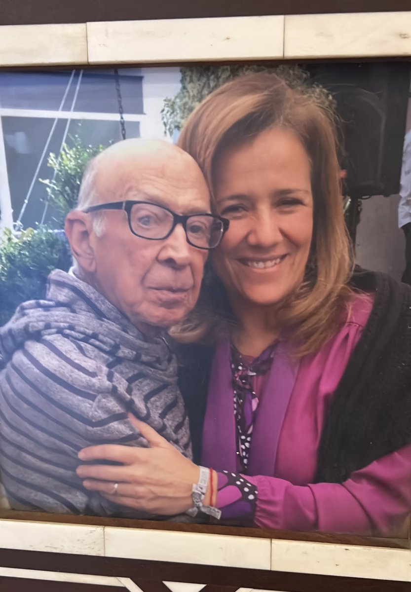 Hoy, 18 de diciembre, imposible no acordarme de mi papá y su cumpleaños. Gracias a quienes me regalaron esta fotografía :