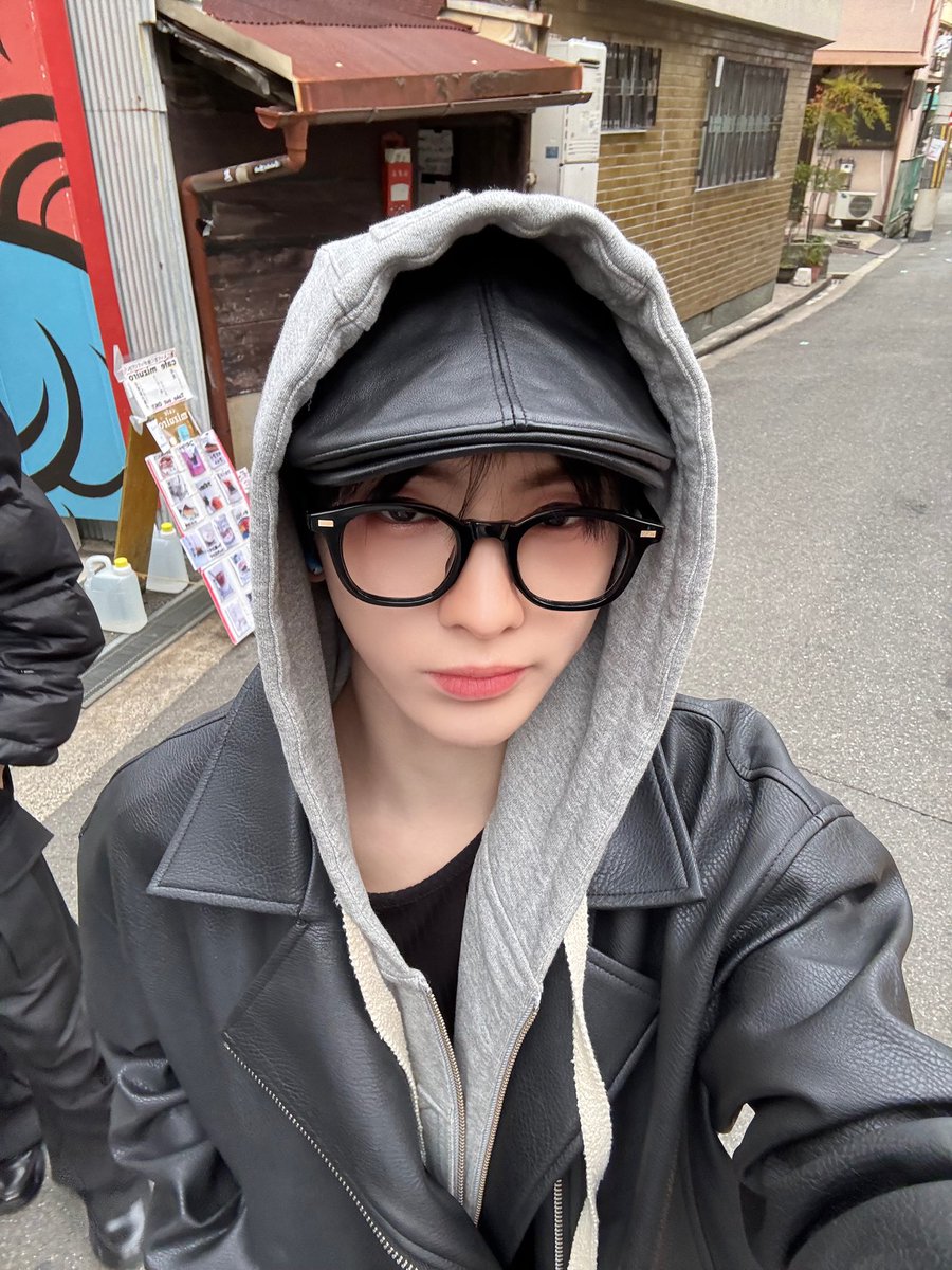 TPST_twt's tweet photo. [#LEW] iE 보고싶다ㅏ https://t.co/Rj0uuLWuli