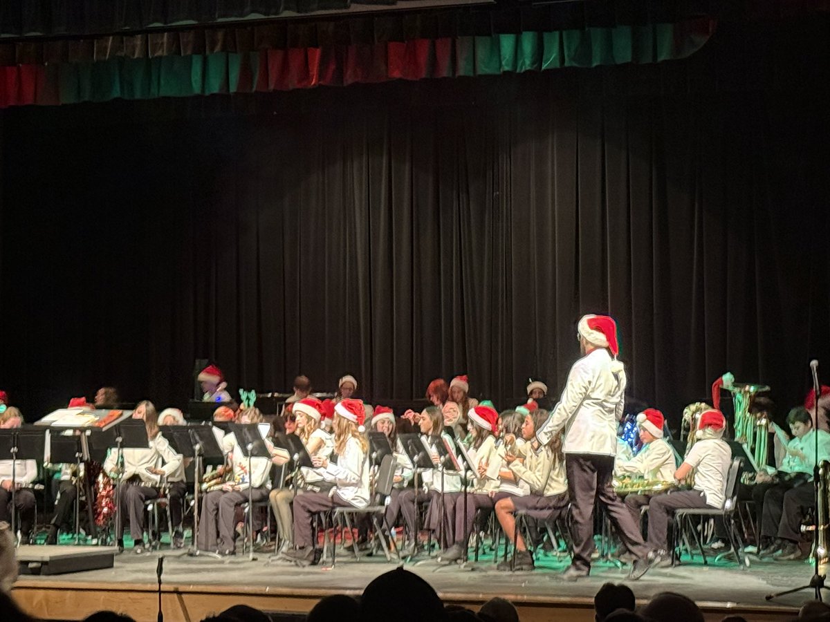 EMSGenerals's tweet photo. Shoutout to the incredible EMS band for an amazing winter concert! Your talent, dedication, and hard work shined tonight. 🎶 Bravo to our student musicians and directors for a performance to remember! @melissarpool @davidsor2 https://t.co/Y5GHwDKOI9