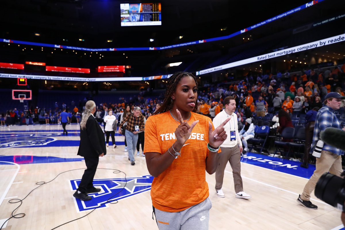 LadyVol_Hoops's tweet photo. got it DONE!! https://t.co/SlIEgK9fE2