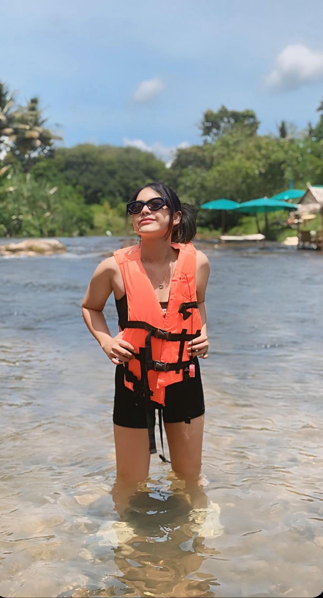 ของหวาน🍨 tweet media